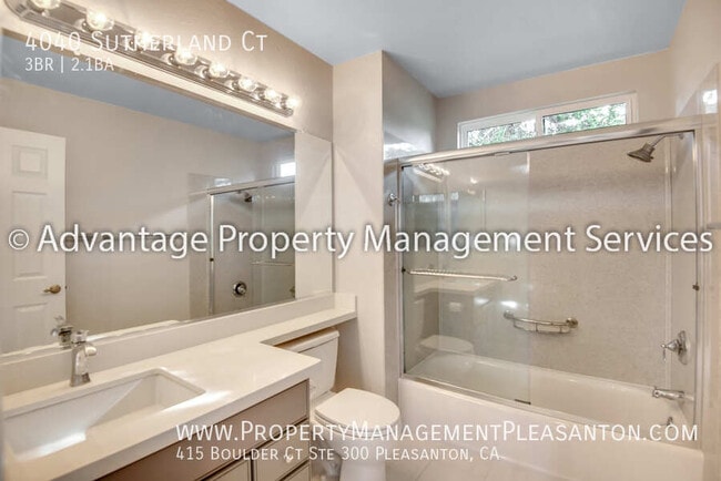 Foto del edificio - 4040 Sutherland Ct