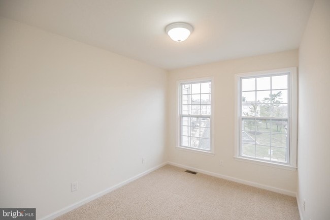 Building Photo - 20 Snowberry Ln