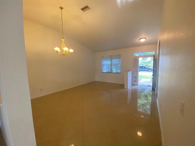 Foto del edificio - 11744 Holly Creek Dr