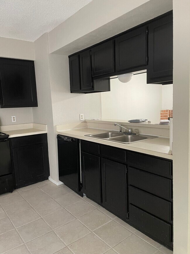 Foto del edificio - 929 W Hickory St