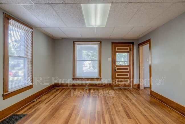 Building Photo - 748 N Platte Ave