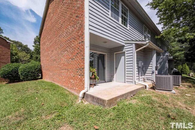 Building Photo - 135 Coleridge Court, Carrboro, NC  27510
