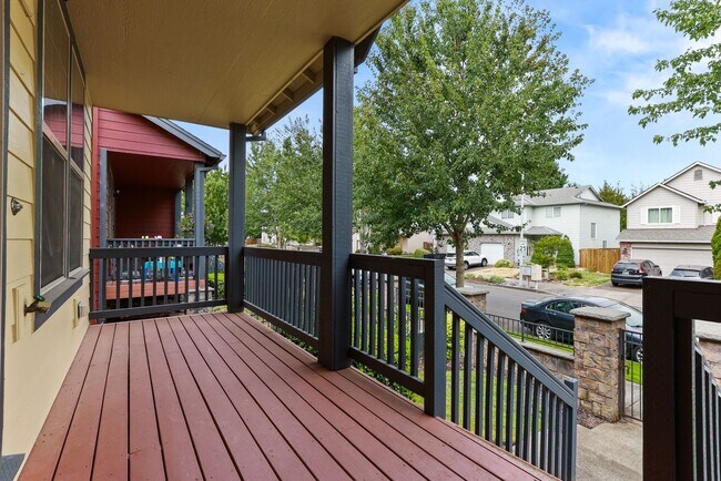 Foto del edificio - Available NOW Hillsboro End Unit Townhome ...