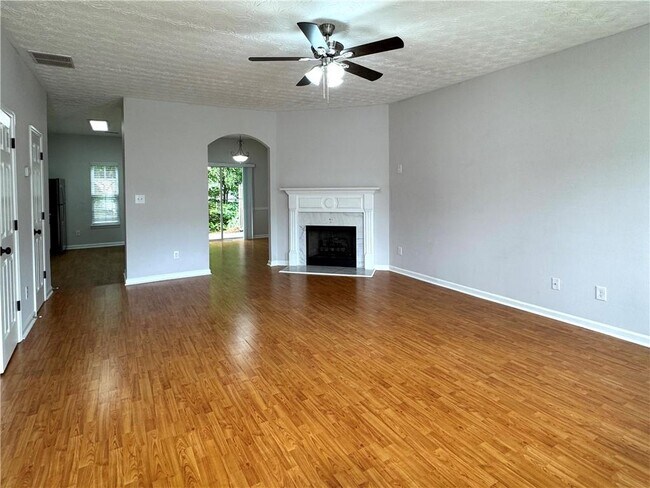 Foto del edificio - 673 Kenridge Dr
