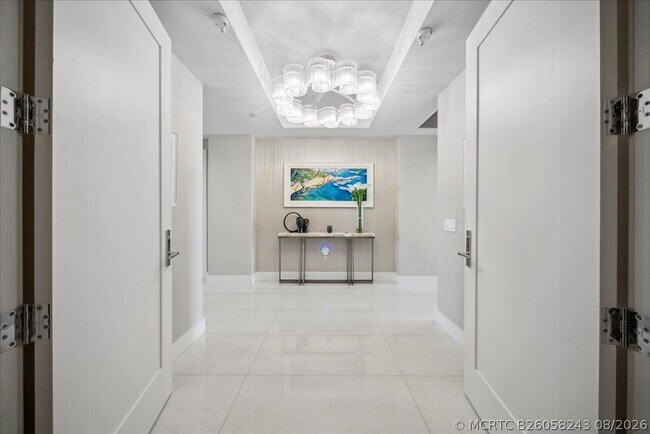 Building Photo - 5000 N Ocean Dr