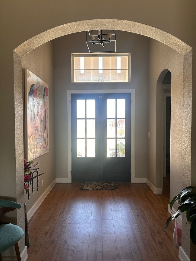 Building Photo - LAKE FRONT PROPERTY!  4/3/2; FULLY  FURNISHED