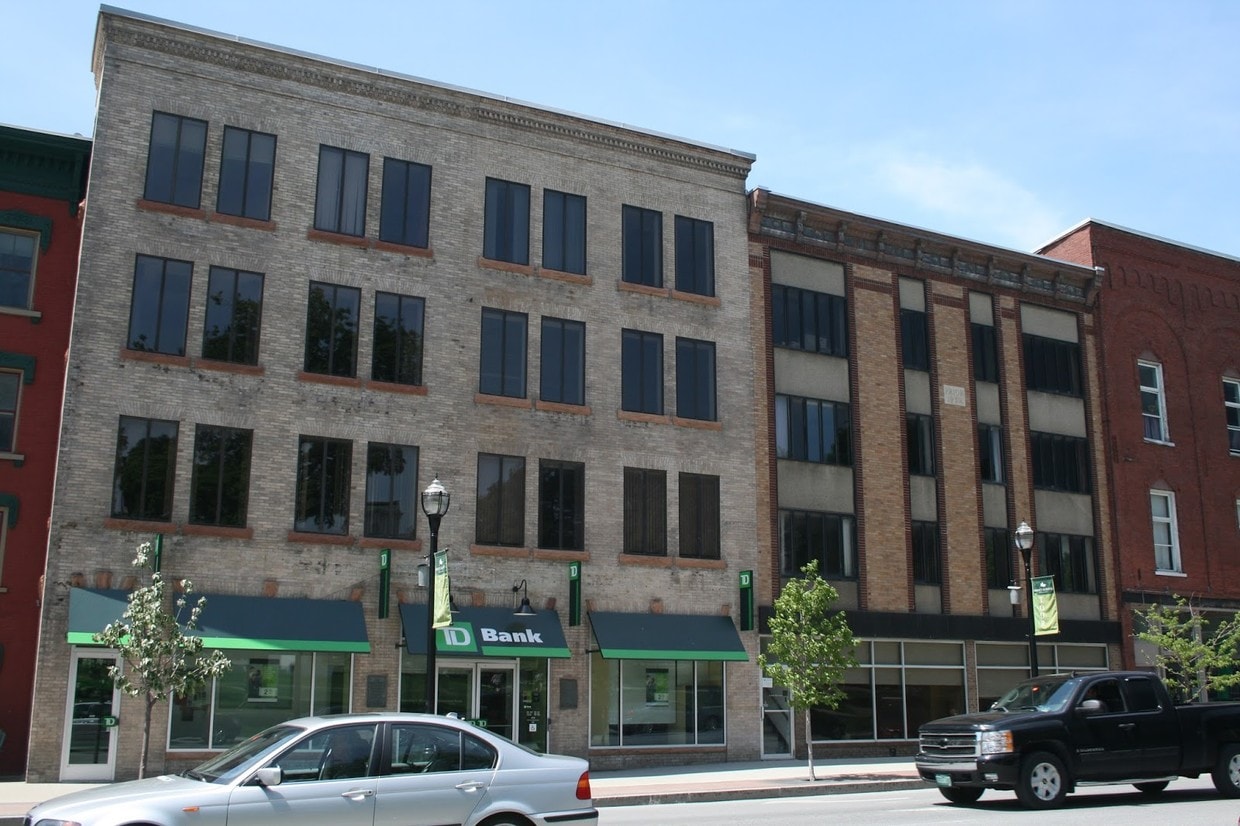 Building Photo - 8 N Main St