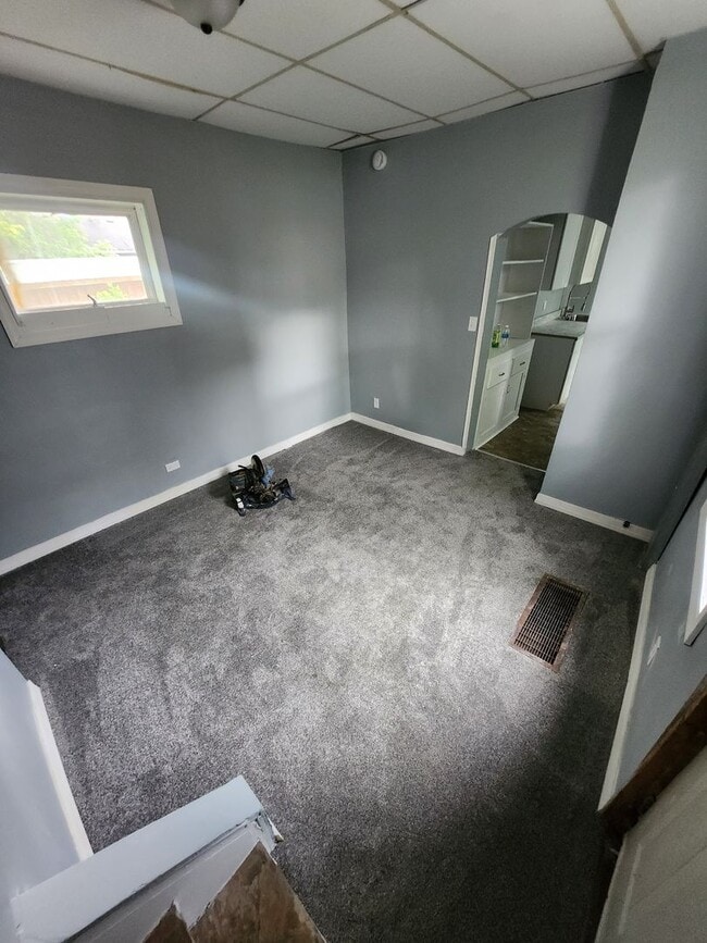 Building Photo - Townhouse style 1 bedroom unit