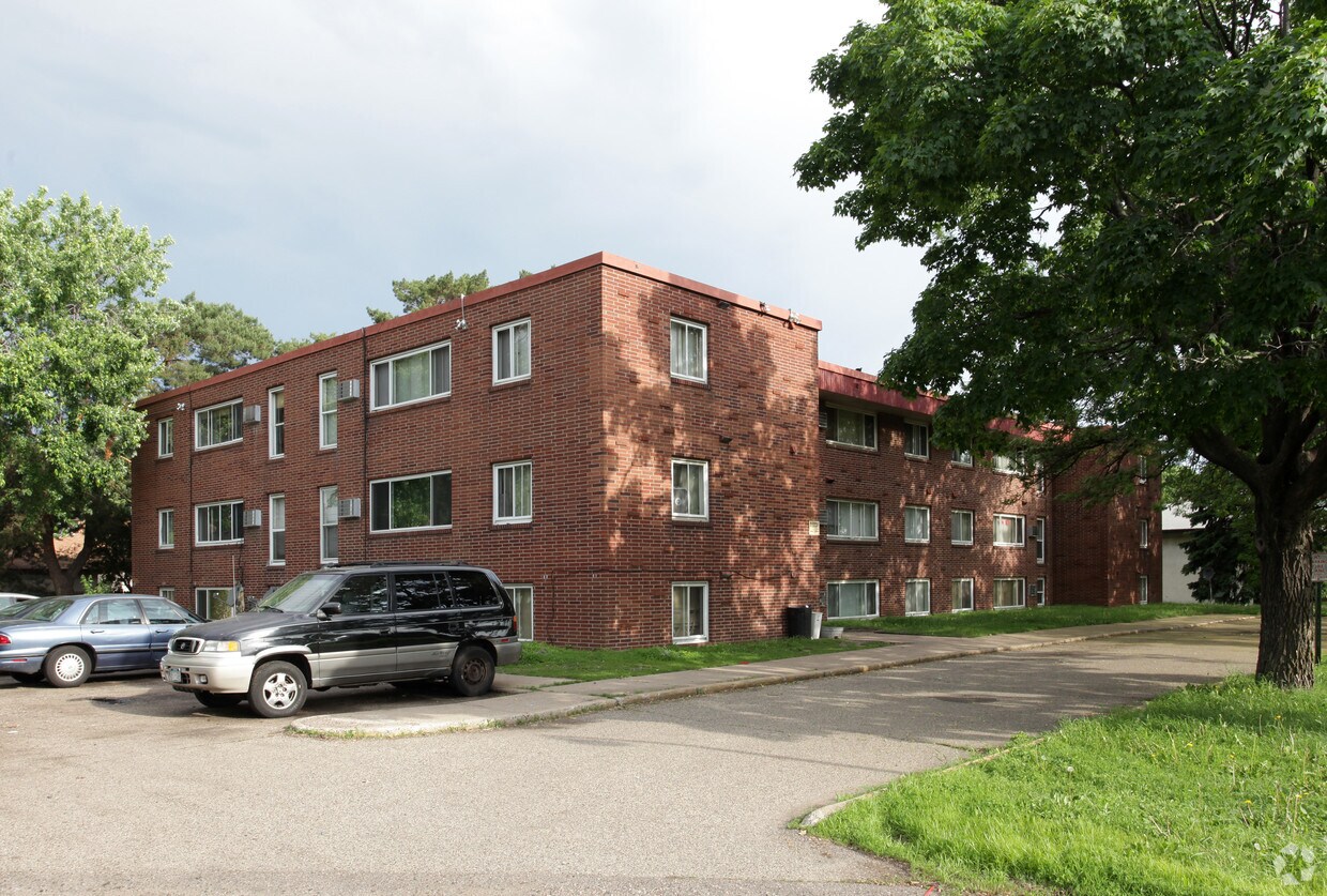 Foto principal - 7134 Cedar Ave S