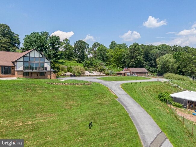 Building Photo - 1496 Orchard Ln