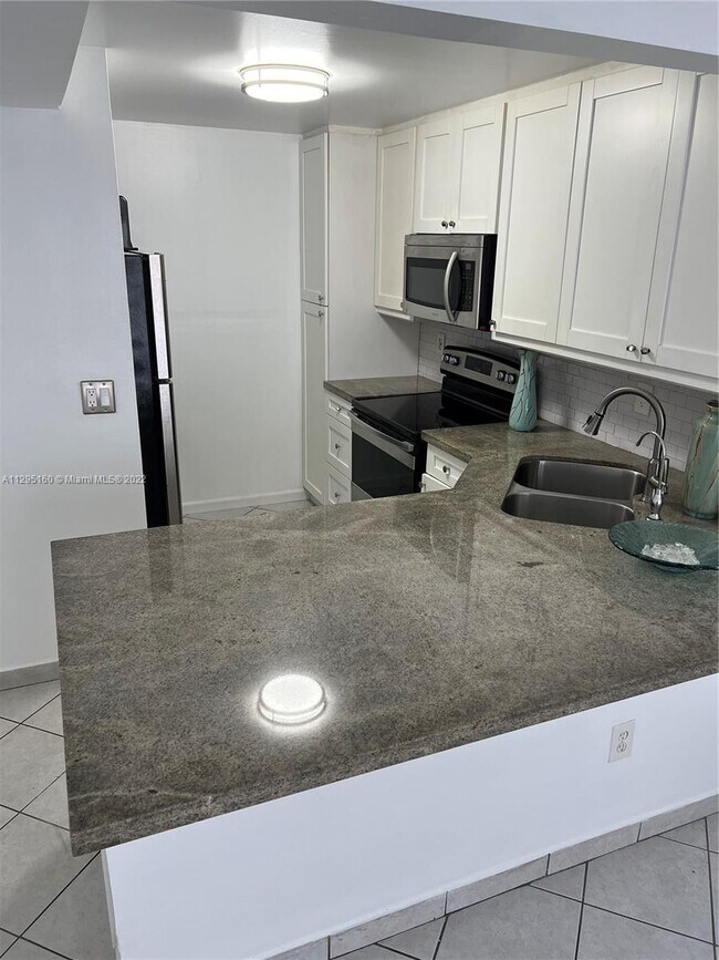 Foto del edificio - 15322 SW 72nd St