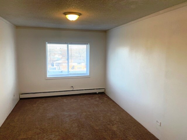 Building Photo - 707 W 96th Ave