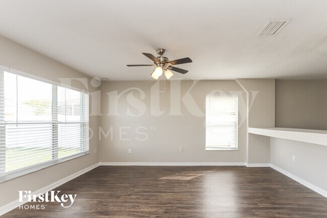 Foto del edificio - 10332 Frog Pond Dr