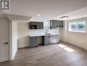 Building Photo - 1688 Finkle Dr