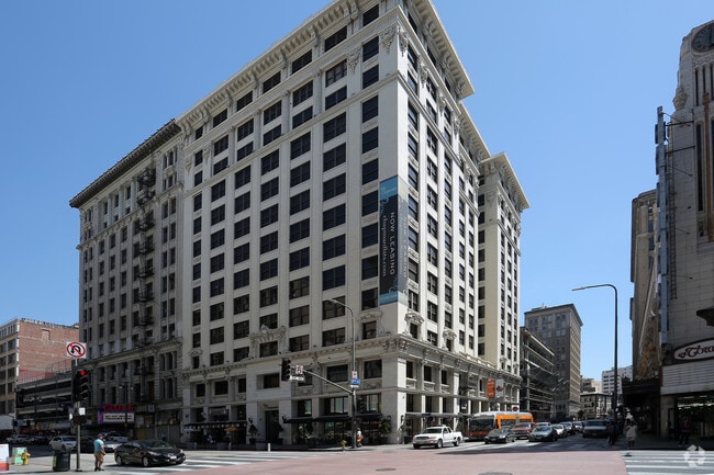 The Chapman Flats Apartments - Los Angeles, CA | Apartments.com