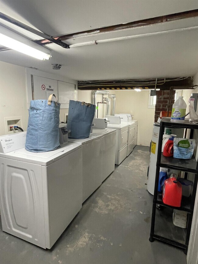 Foto del edificio - 401 Columbia St