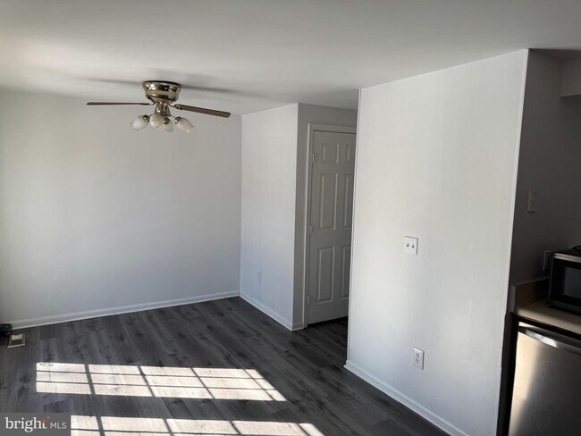 Building Photo - 45414 Gable Square