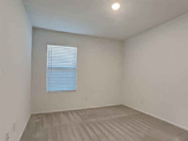 Building Photo - 2842 Via Augusta Dr