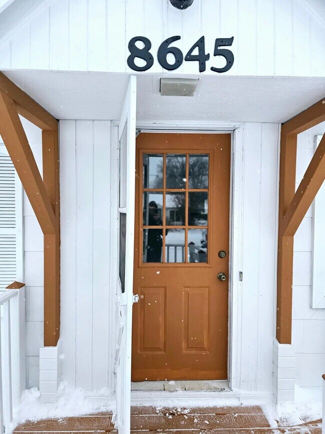 Foto del edificio - 8645 206th St W