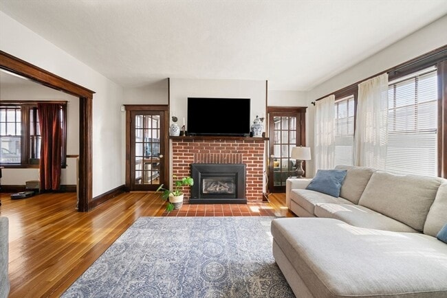 Building Photo - 29 Pershing Rd