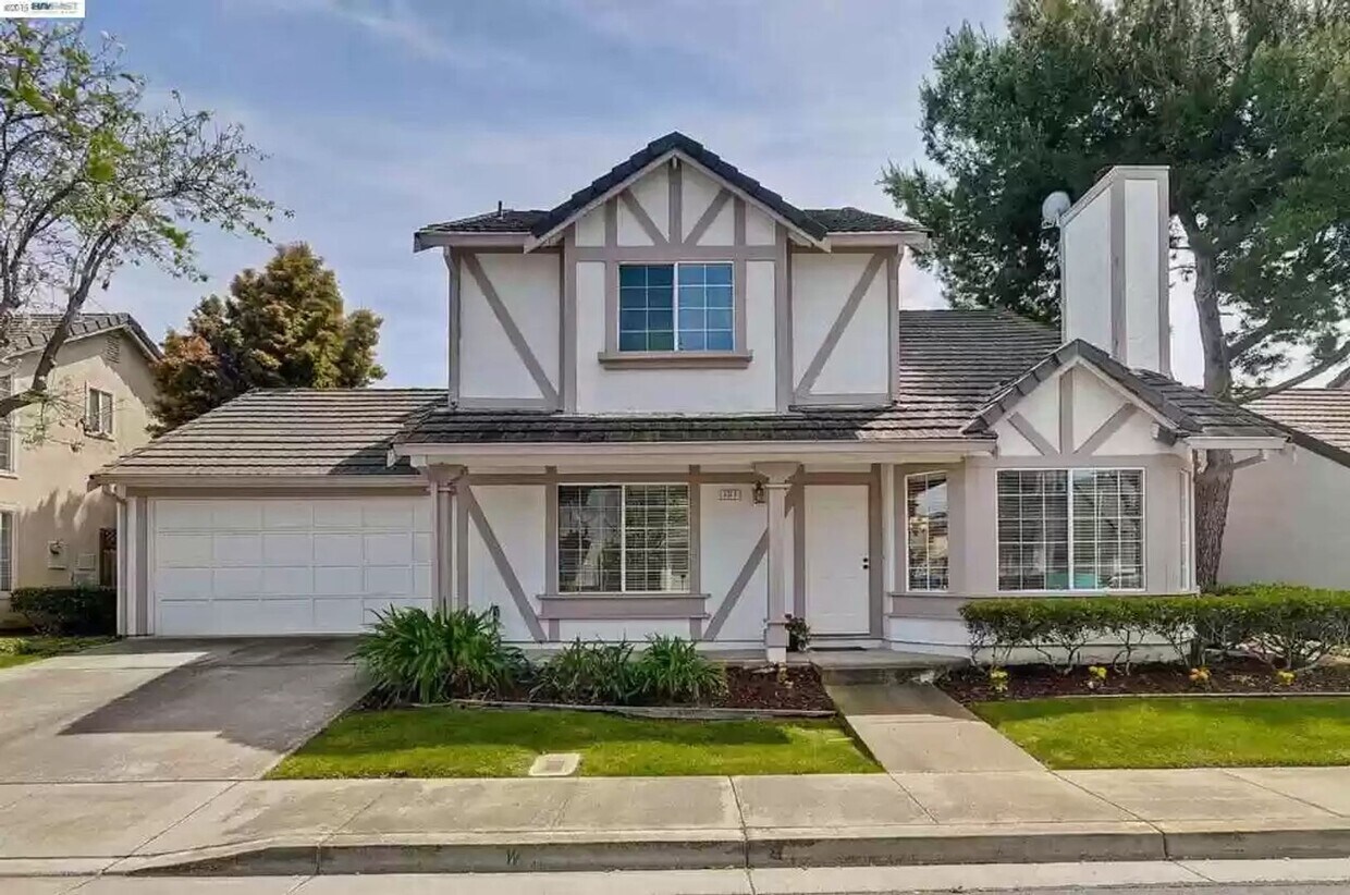 Primary Photo - 3br 2.5ba Single family home in the Arden ...
