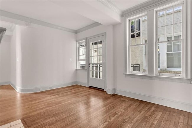Building Photo - 2840 Peachtree Rd