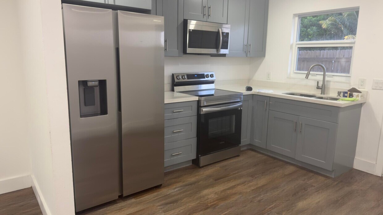 Foto principal - 4683 Hairland Dr