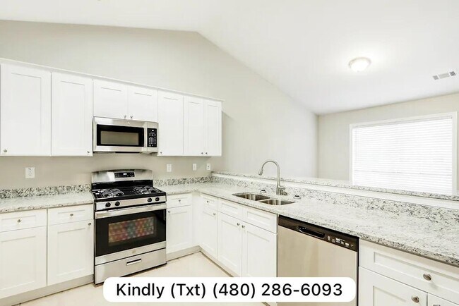 Foto del edificio - 6687 Hill Creek Cove