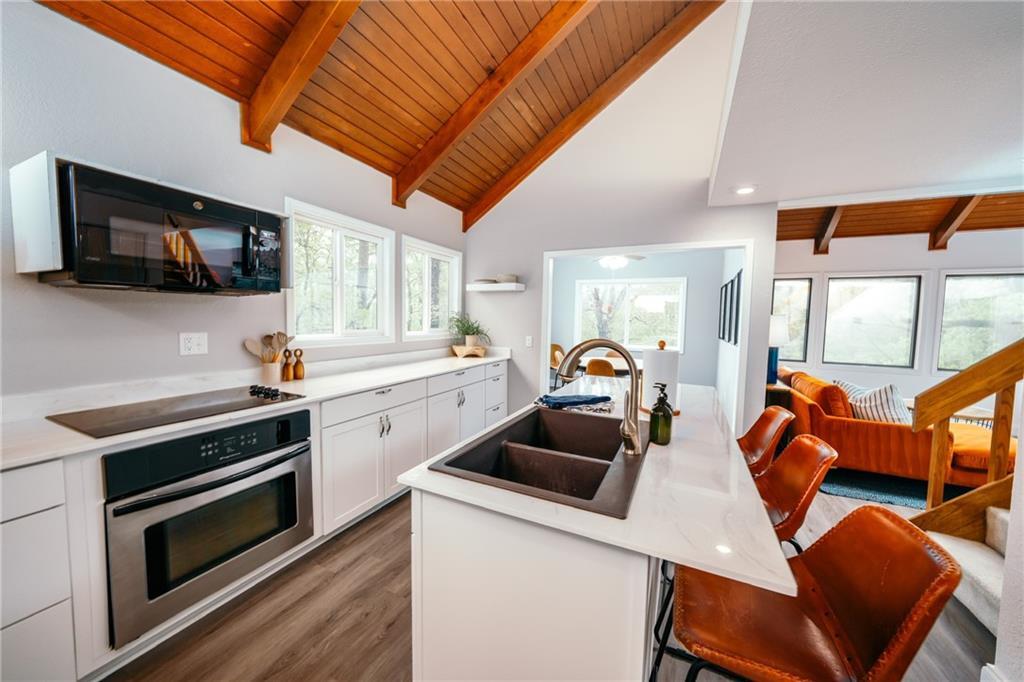 Foto principal - 8 Norwood Dr