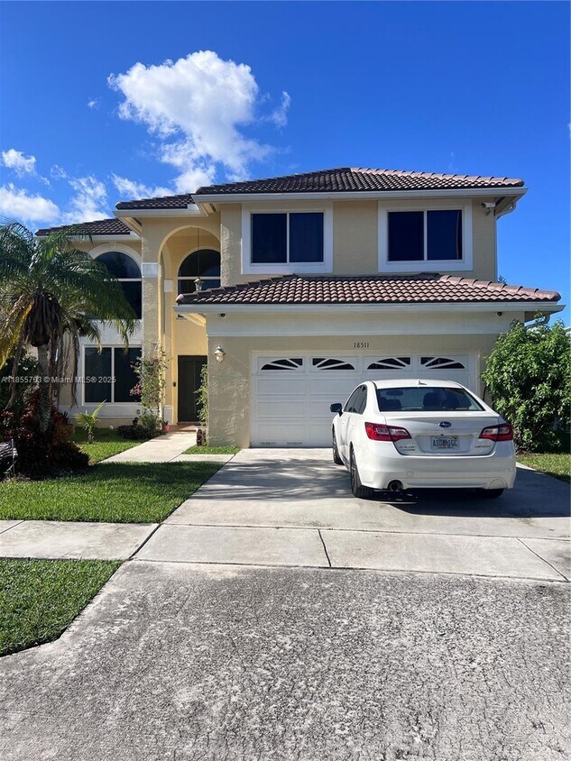 Foto principal - 18511 NW 14th St