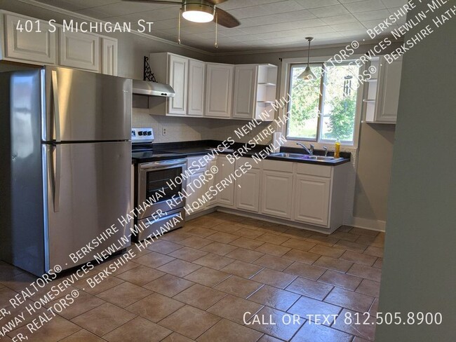 Building Photo - 3 Bed home in Rockville