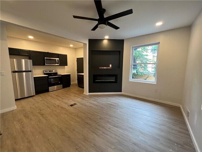 Foto del edificio - 119 Johnston Ave