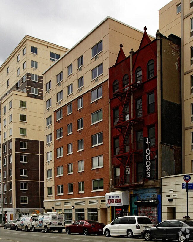 Building Photo - 3213 3rd Ave