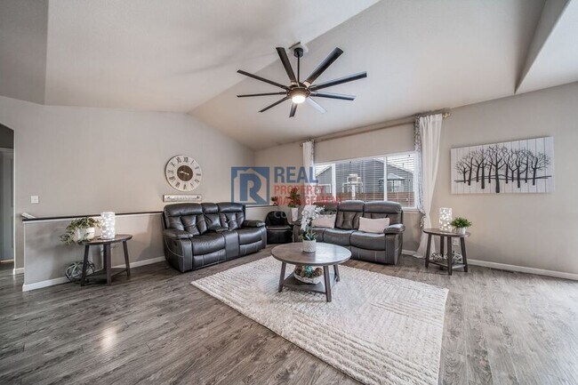 Foto del edificio - 1033 Traildust Dr