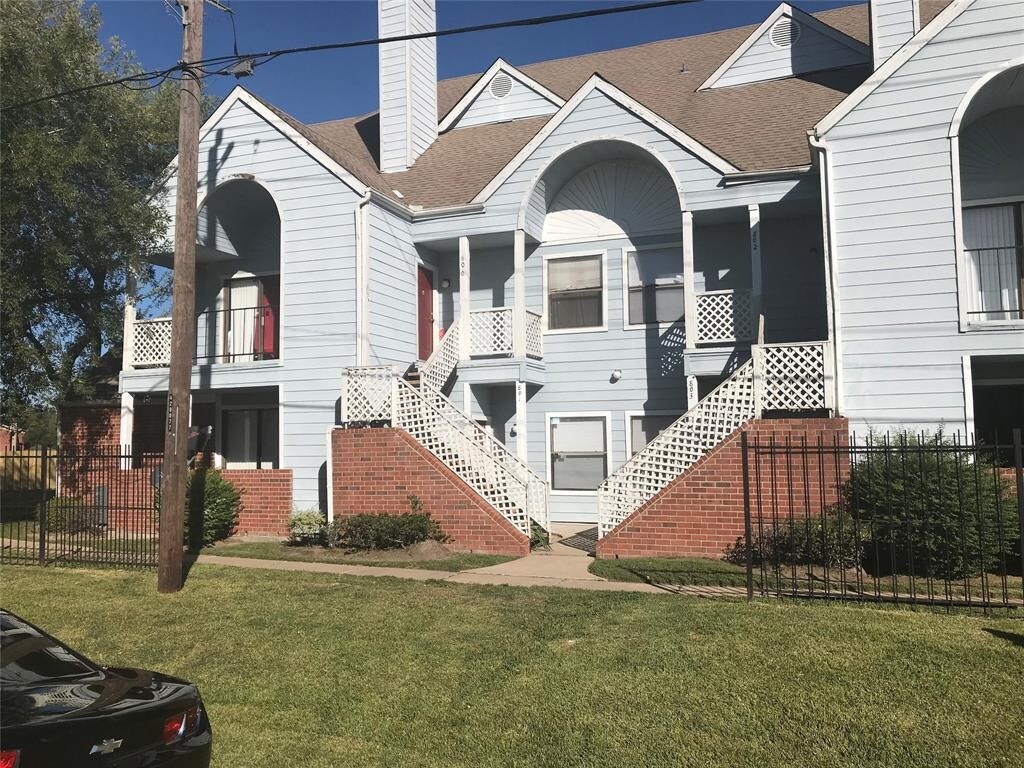 Primary Photo - 14550 Fonmeadow Dr