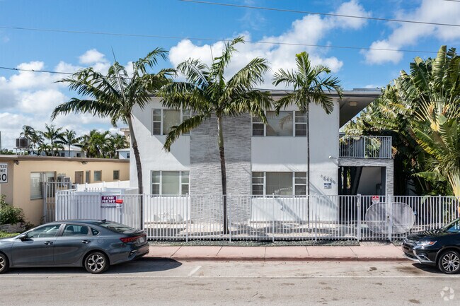 Building Photo - 8430 Harding Ave