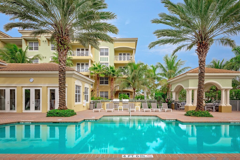 Riverwalk Pointe Apartments in Jupiter, FL