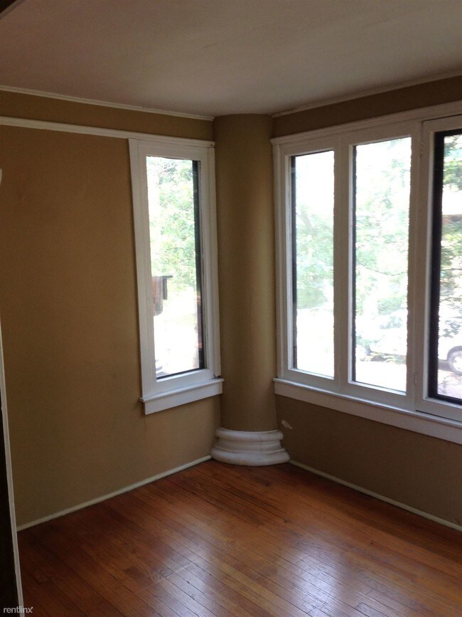 Foto del edificio - 348 Logan St SE