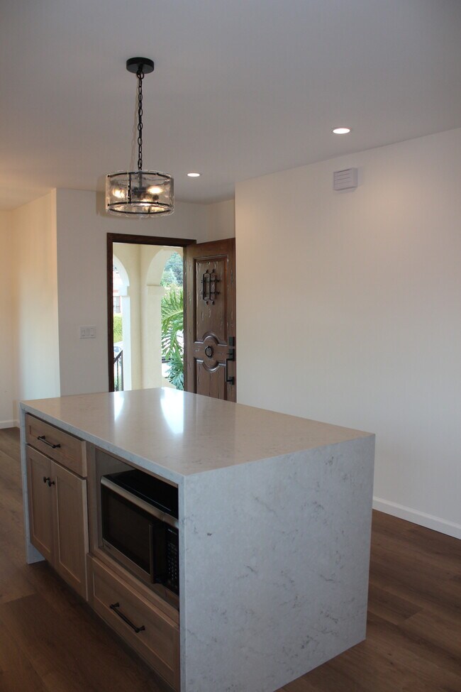 Foto del edificio - 2307 Fernleaf St