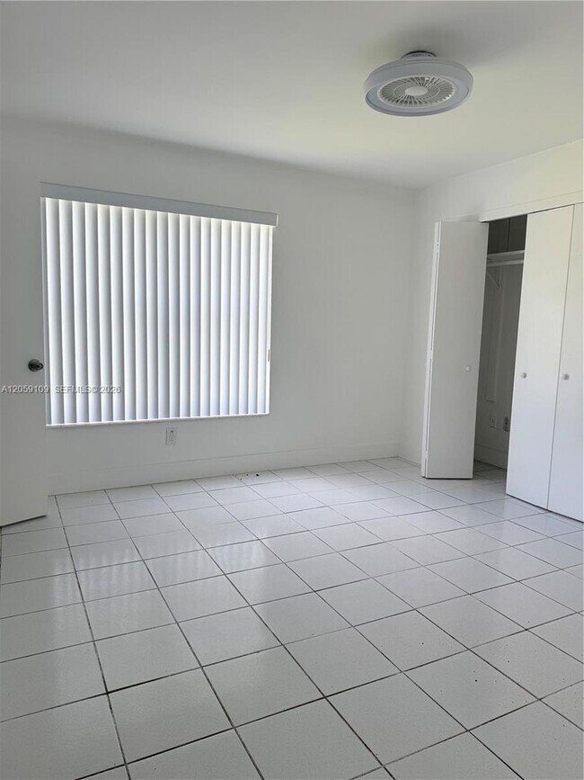 Building Photo - Southwest 79th Street, Miami, FL 33183 - 4 BR 2 BA single-family home