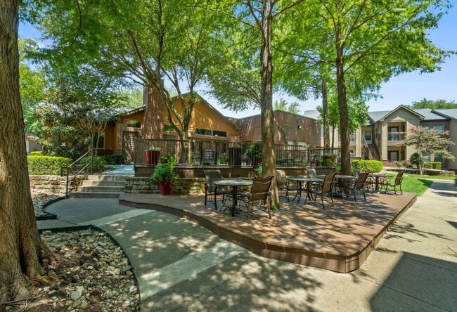 Building Photo - Larkin Apartment Homes