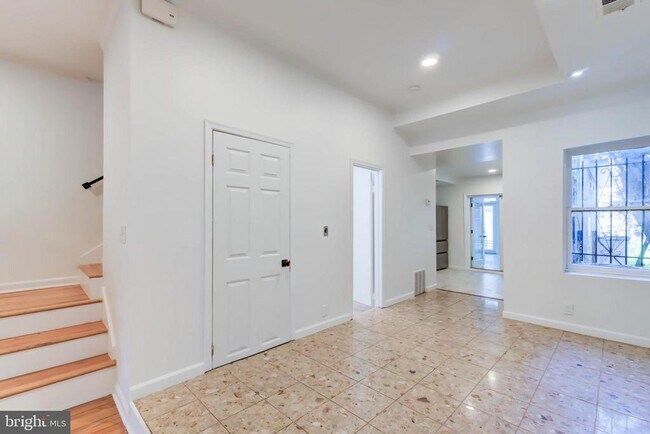 Foto del edificio - 75 P St NW