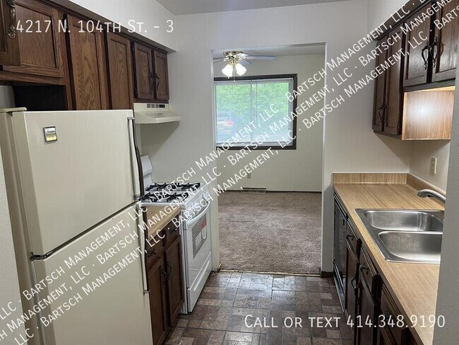 Building Photo - 4217 N 104th St