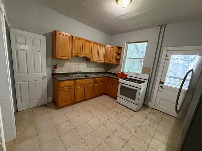 Foto del edificio - 4261 N Franklin St