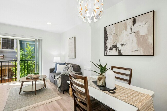 Foto del edificio - Columbia City Townhome