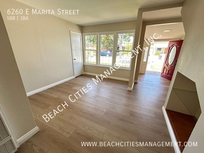 Building Photo - 6260 E Marita St