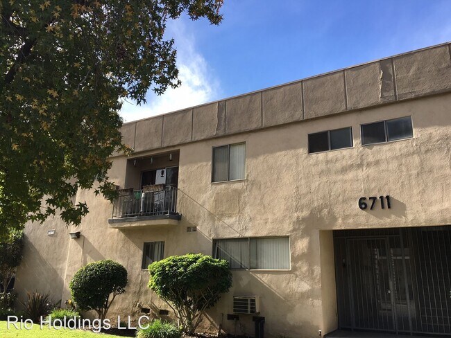 Foto del edificio - 6711 Haskell Ave