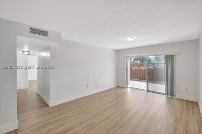 Building Photo - 4804 NW 79th Ave