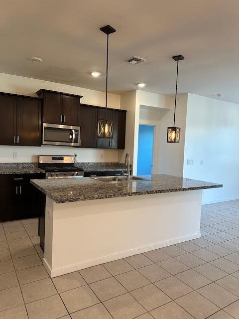 Foto del edificio - 6762 W Encinas Ln