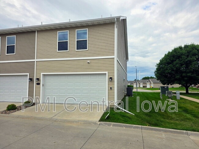 Building Photo - 2316 Hazeltine Pl
